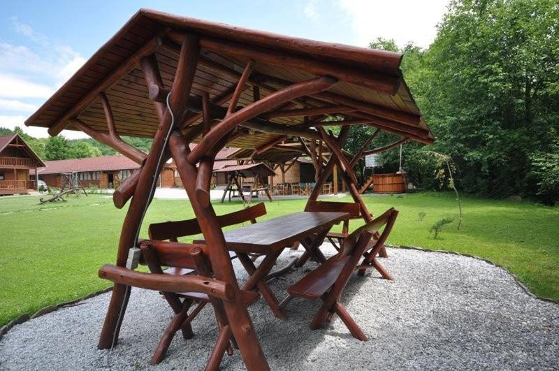 Irgo Villa Izvoare  Bagian luar foto